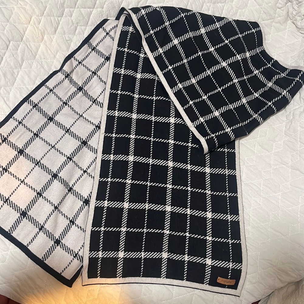 Coach women’s scarf